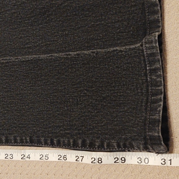 Bandolino Women's Black Demin Jeans - Picture 9 of 9